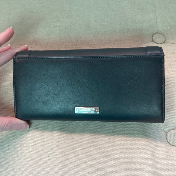 Authentic Kate Spade Wallet - Picture 4 of 6